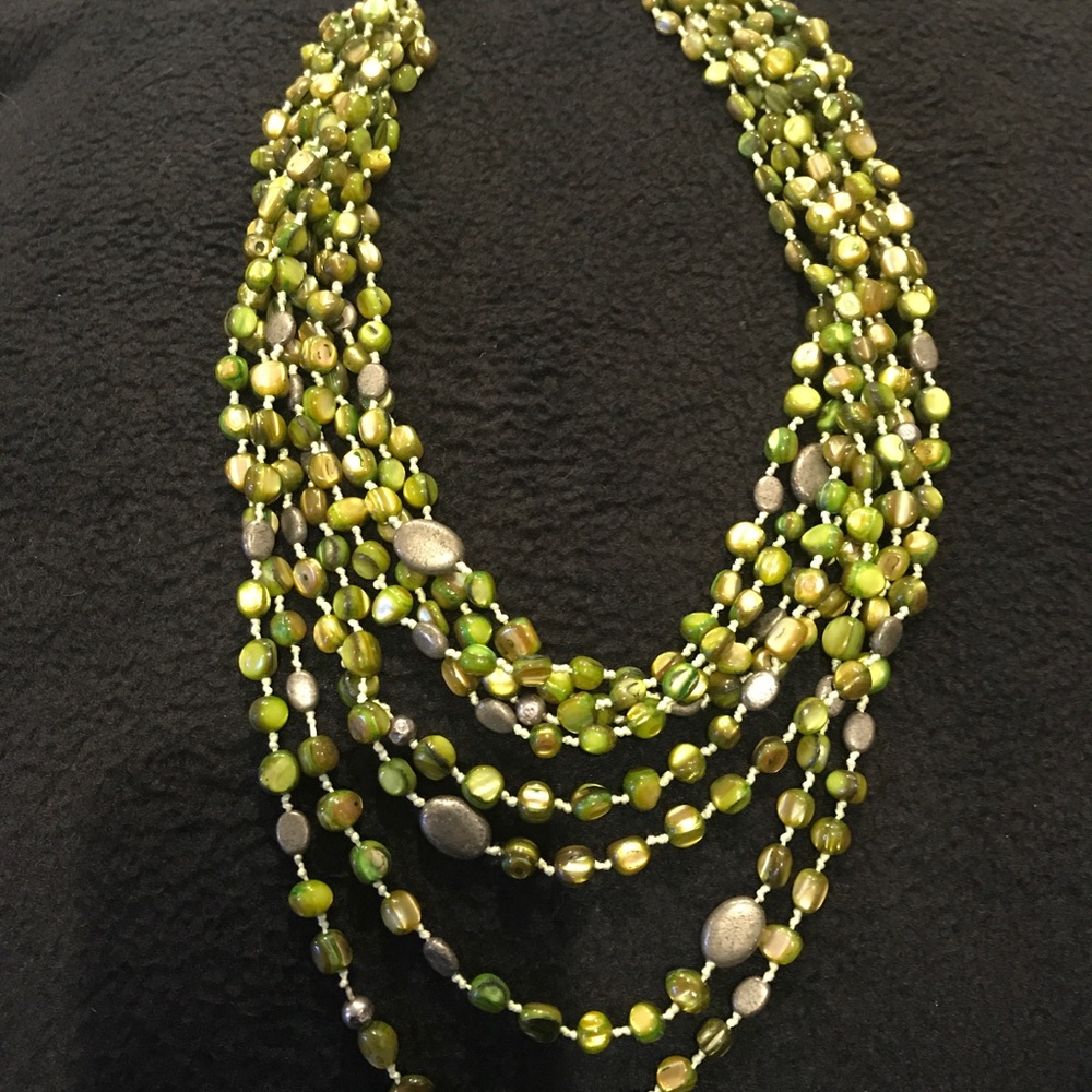 Beautiful Silpada green multi strand necklace